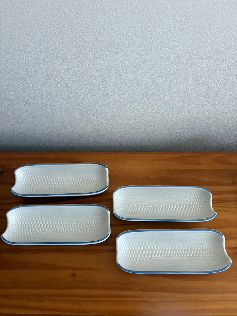 Vintage Pfaltzgraff Yorktowne Stoneware Corn on the Cob Side Dish Tray Set of 4